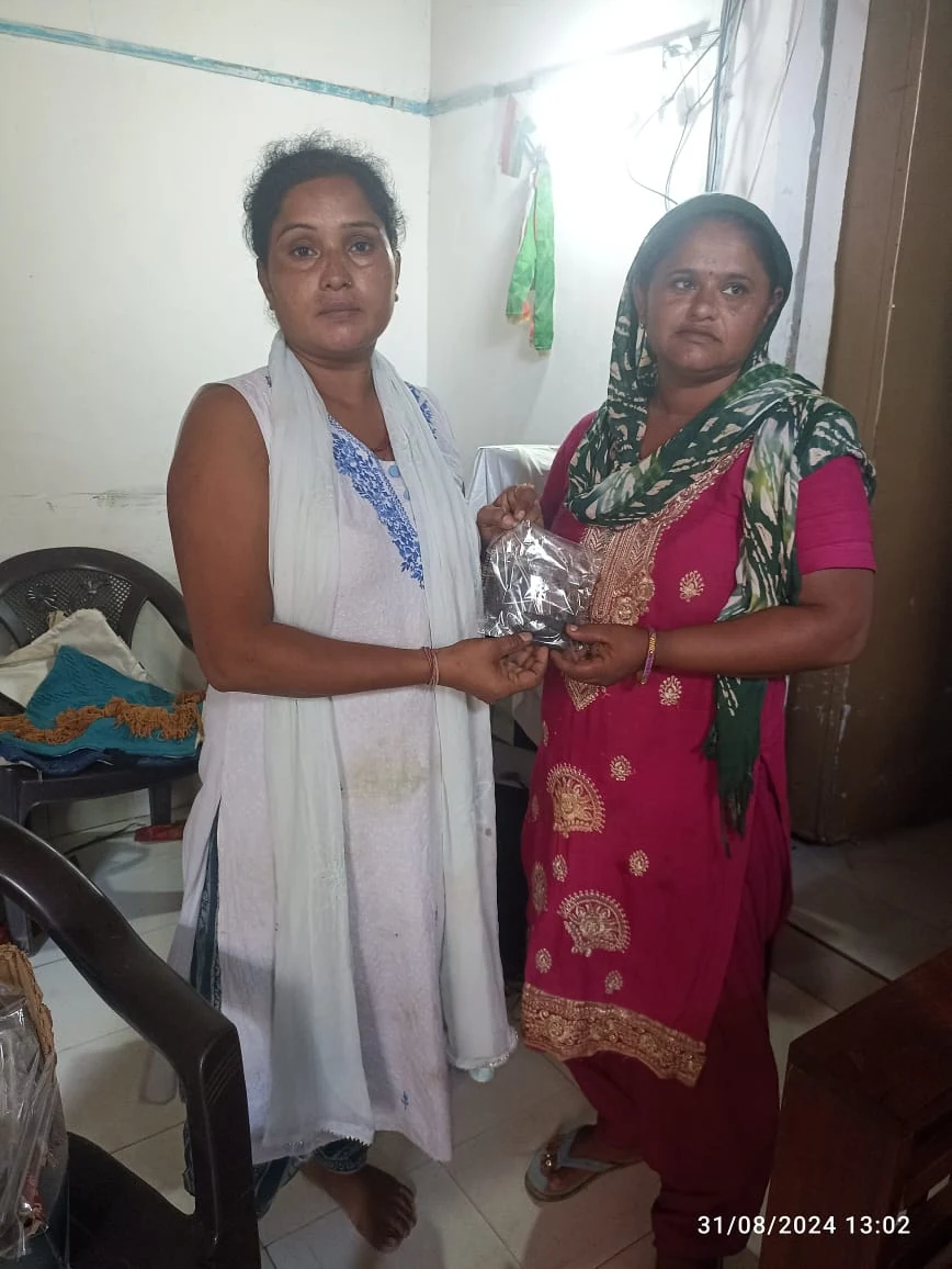 Free Distribution Drive — photo 20